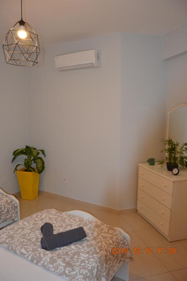 Luxury Apartment Пафос Екстериор снимка