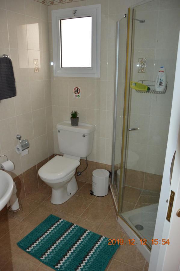 Luxury Apartment Пафос Екстериор снимка